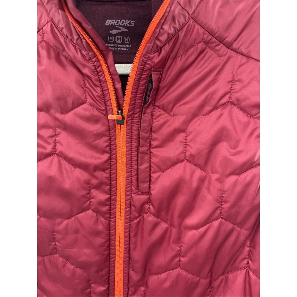 Brooks Shield Hybrid‎ Vest 3.0 Men's Medium Red Full Zip/Pockets Lightweight